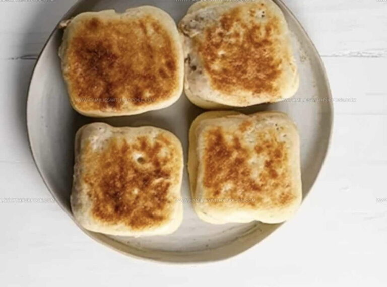 Msmen Filled with Chicken Recipe