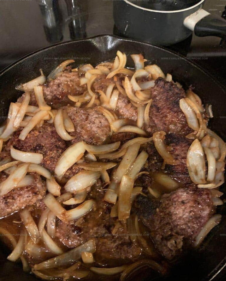 Cubed Steak with Onion Gravy Recipe