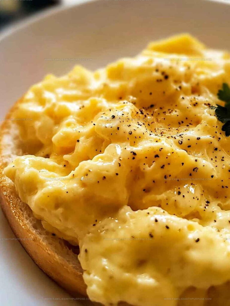 Creamy Scrambled Eggs Recipe